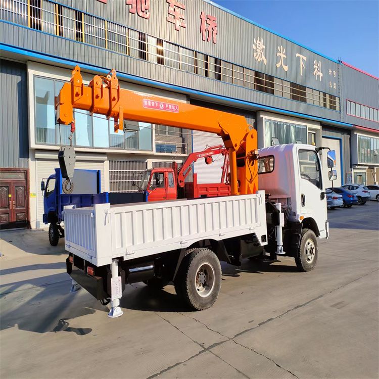 玛家乡三轮随车吊定制 农用改装机自备吊中瑞长期出售